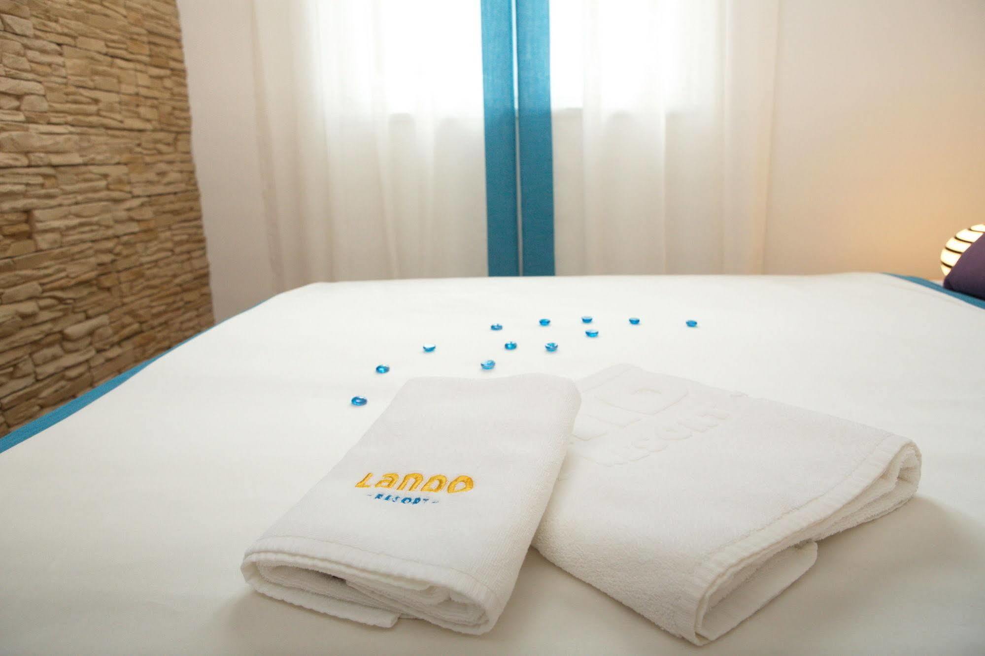 Lando Resort Kampor Eksteriør bilde